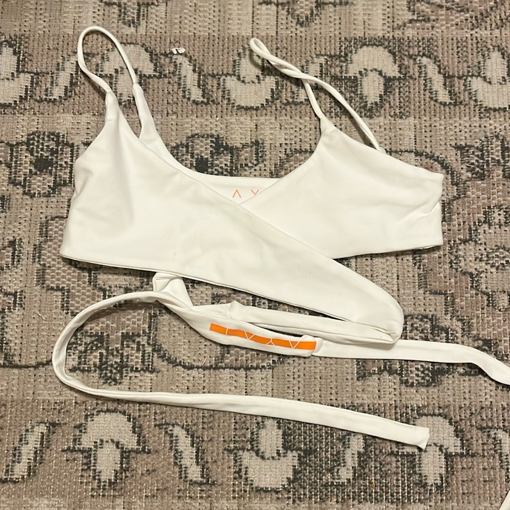 ARE YOU I AM work out top XS